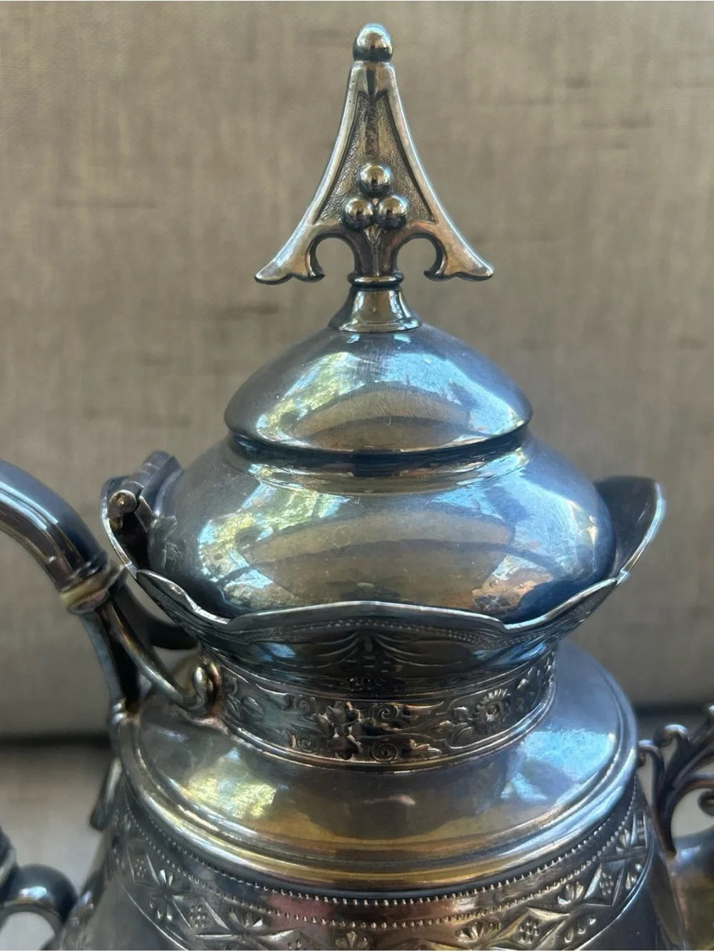 Antique 1896 Simpson Hall Miller & Co. Silver Treble Plate Coffee/Tea Pot 11.5”